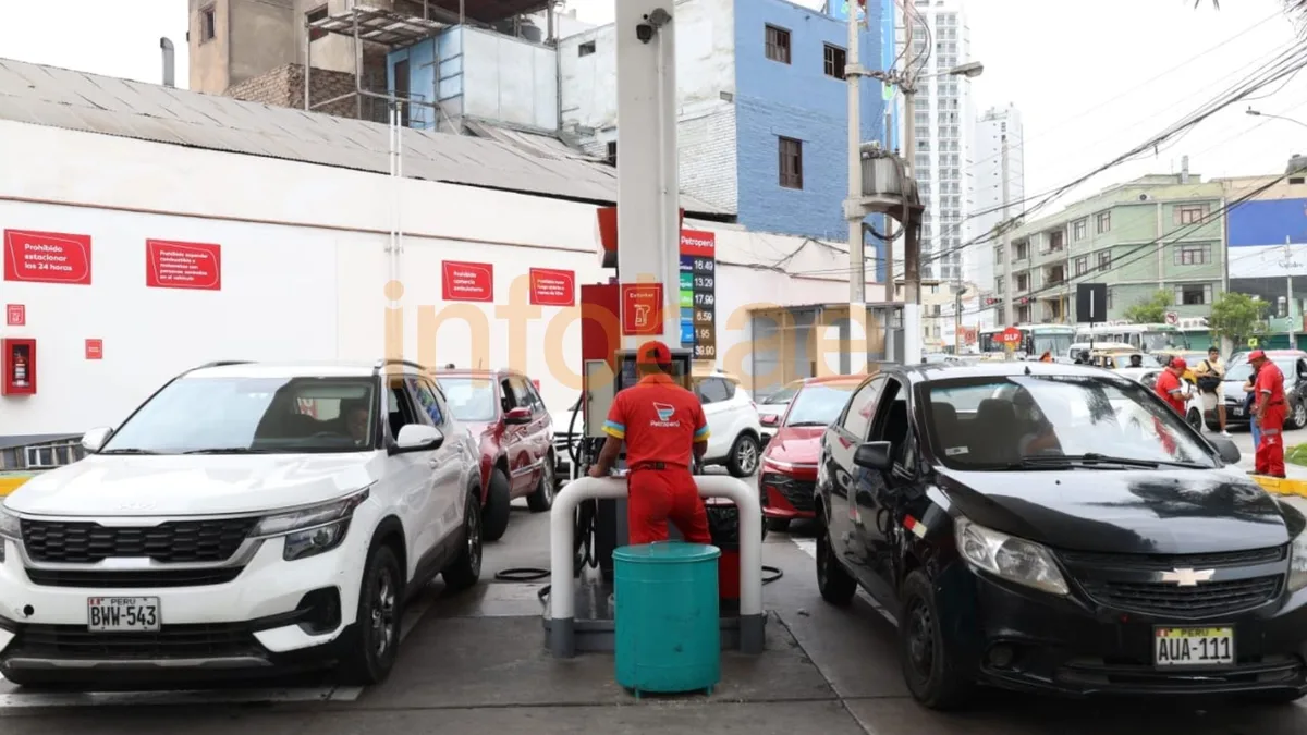 Crisis en Irán: la escasez de combustible provoca largas filas en las gasolineras ante la creciente presión estadounidense