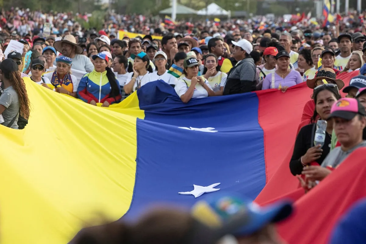 Maduro and Flores face additional charges over alleged torture of rivals