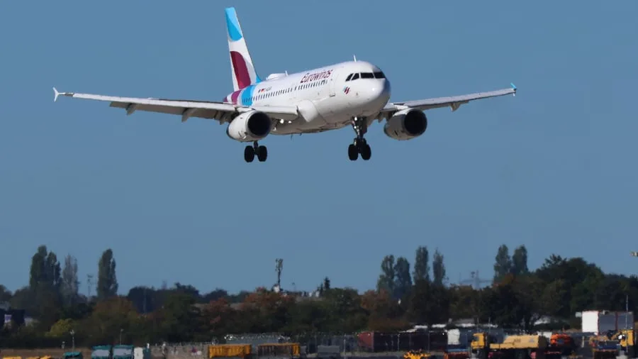 Energiekrise: Eurowings prüft Kurzarbeit wegen hoher Kerosinkosten
