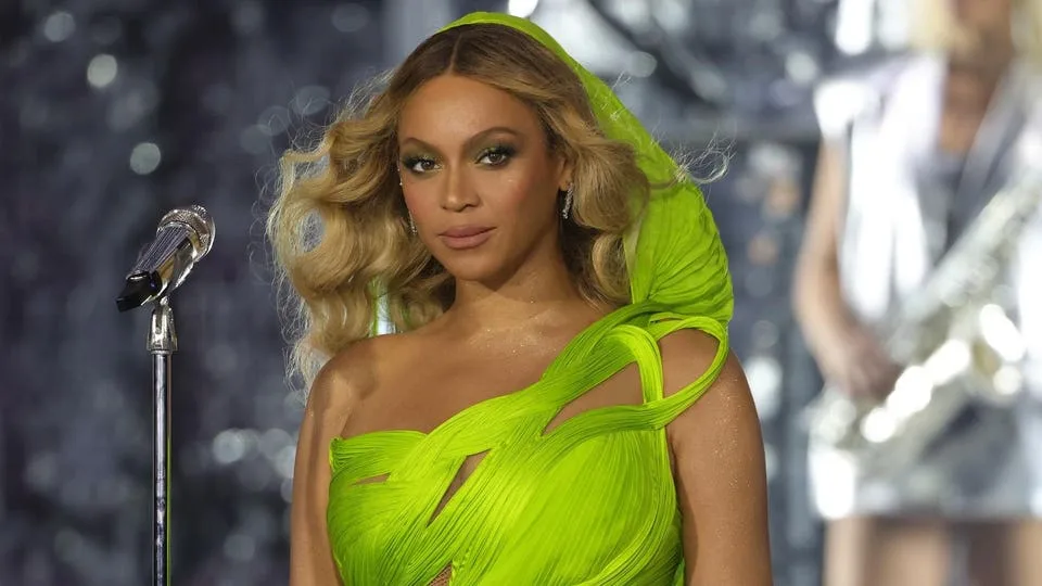 Beyoncé Scores A New No. 1 Hit In America