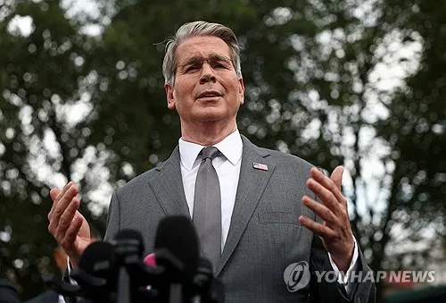 美재무 "이란에 경제 D-데이 닥친다"…노르망디 상륙작전에 비유