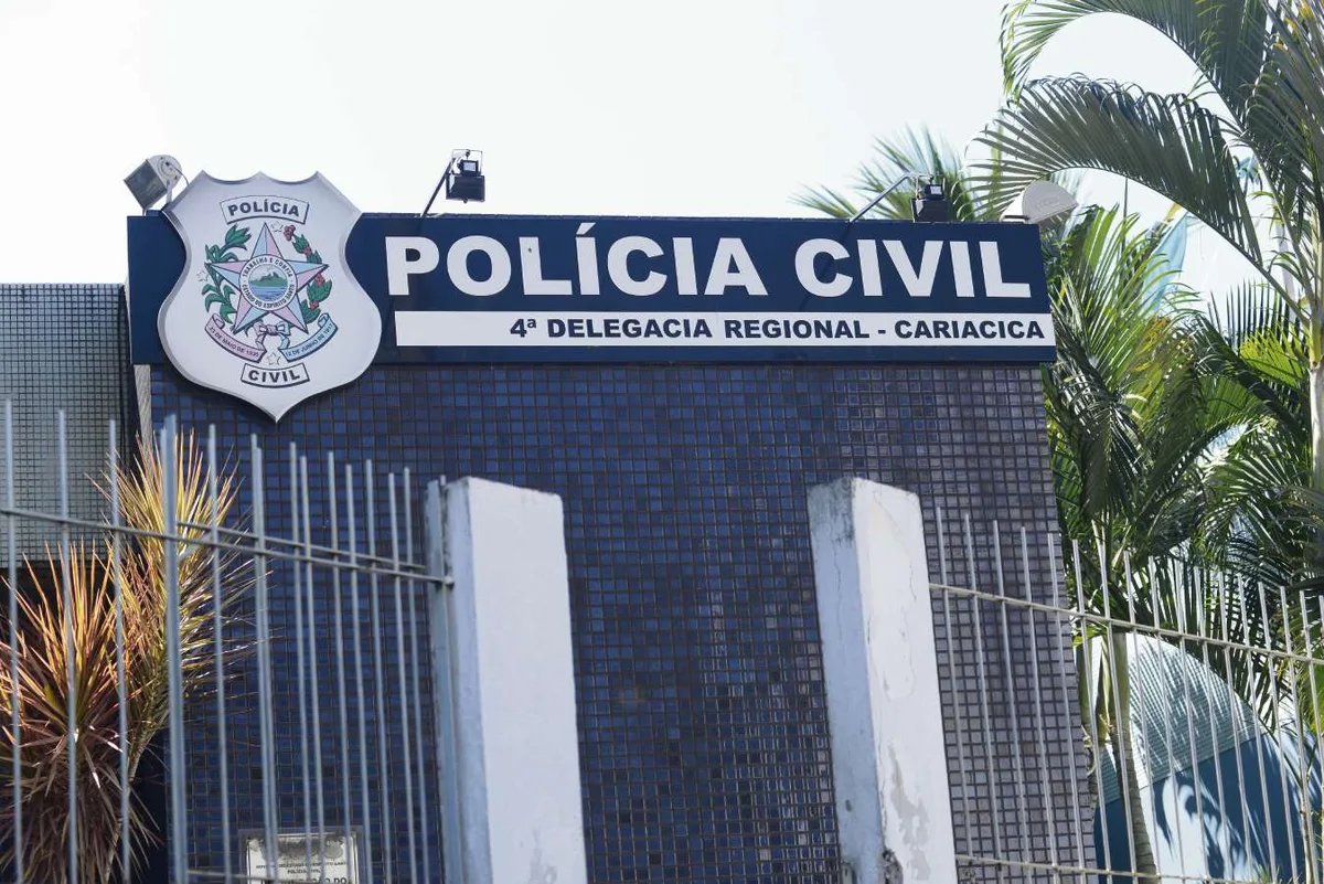 Filha é presa após agredir e expulsar a própria mãe de casa em Cariacica