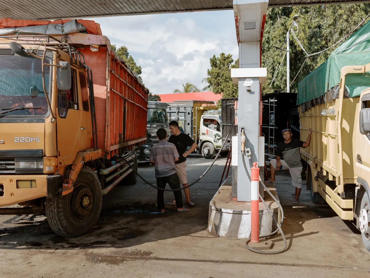 India raises diesel export levy, imposes petrol duty; cuts ATF levy