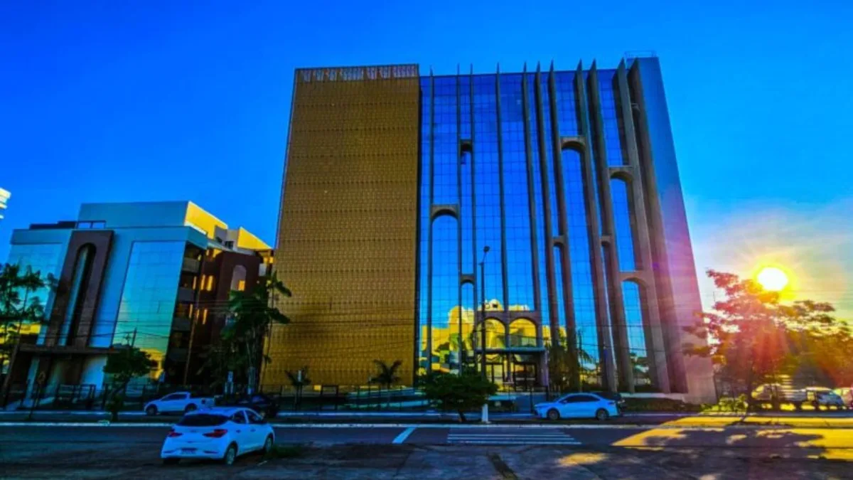 TCE manda responsáveis devolverem R$ 97 mil à prefeitura por aluguel cobrado acima do preço em Ji-Paraná, RO