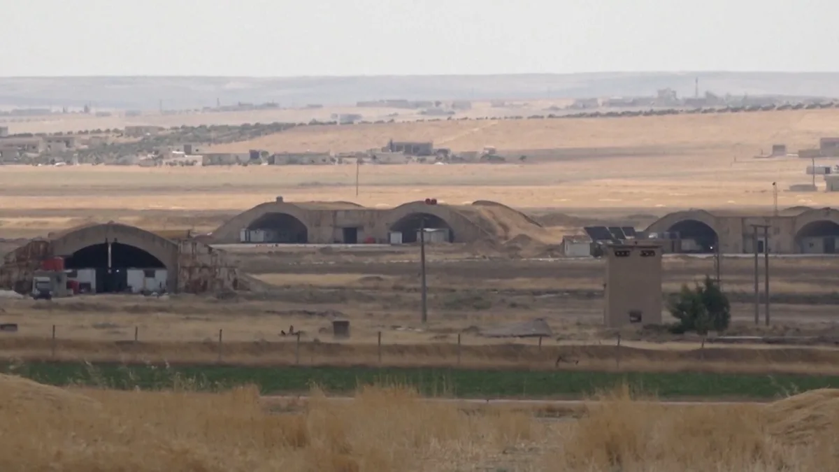El embajador de Estados Unidos criticó el bombardeo una base siria cerca de la frontera con Turquía