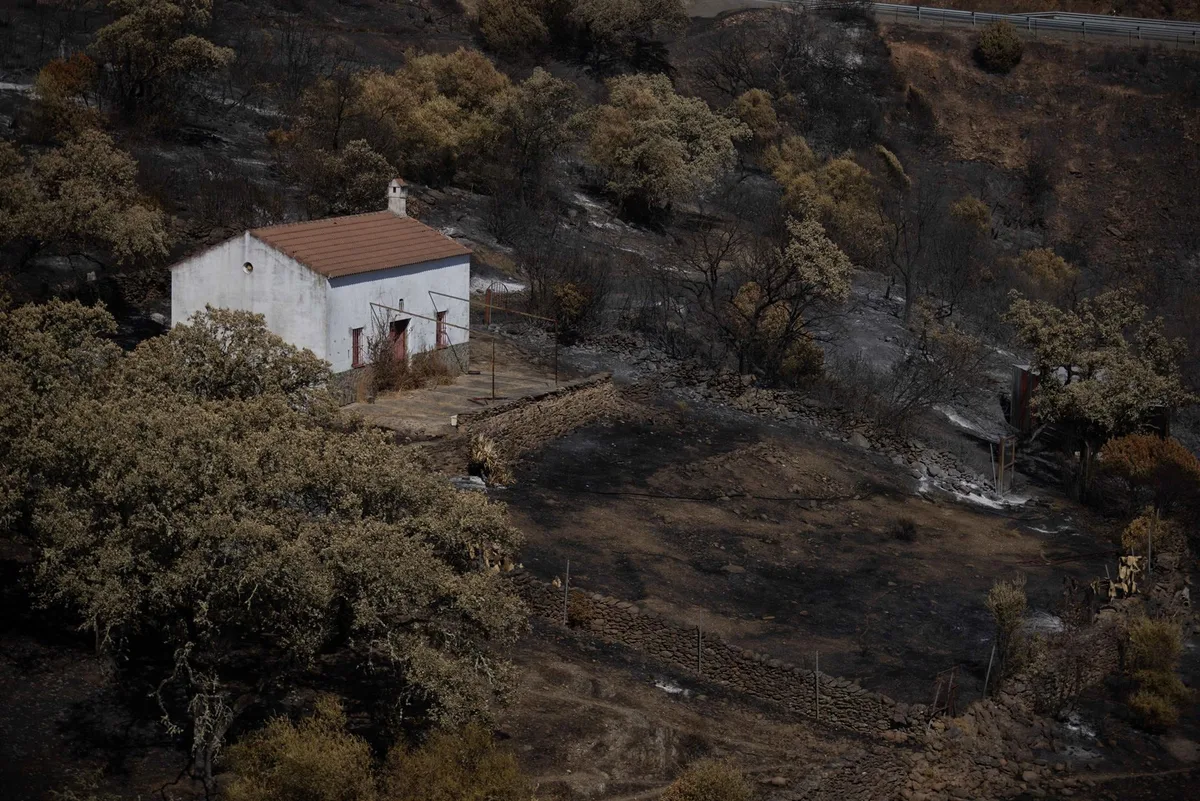 Extinguido el incendio de Niebla tras dos semanas de lucha contra el fuego y 33.000 hectáreas afectadas