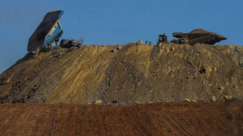Premier intervenes to ‘save jobs’ at coal mine after High Court ruling