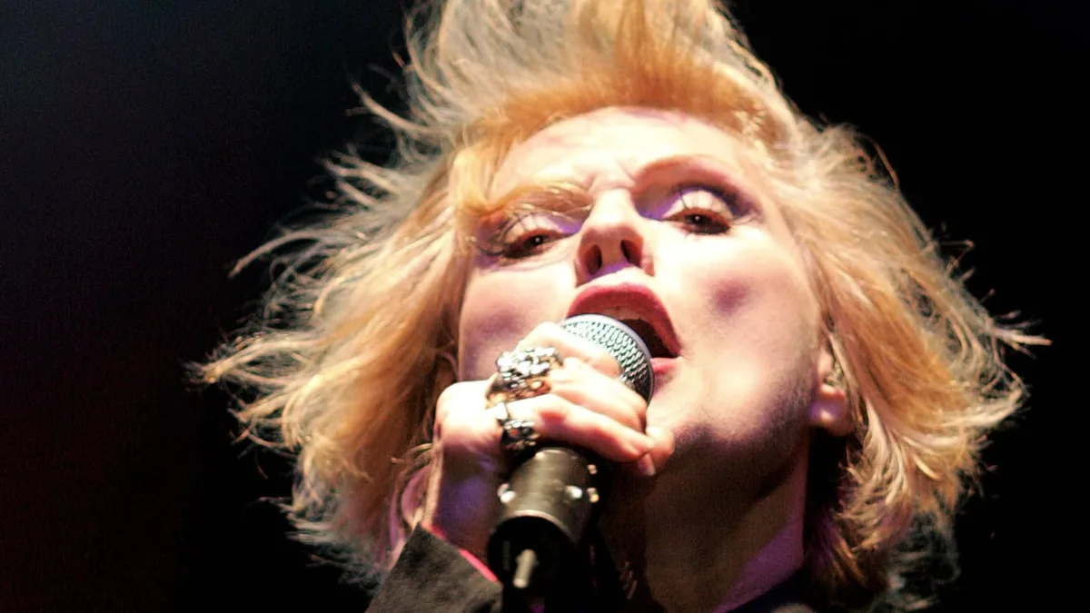 Blondie está de regreso con “Spectal Eyes” y anuncia nuevo disco después de nueve años
