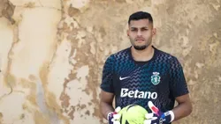 AGORA SIM! Sporting oficializa guarda-redes Kaique