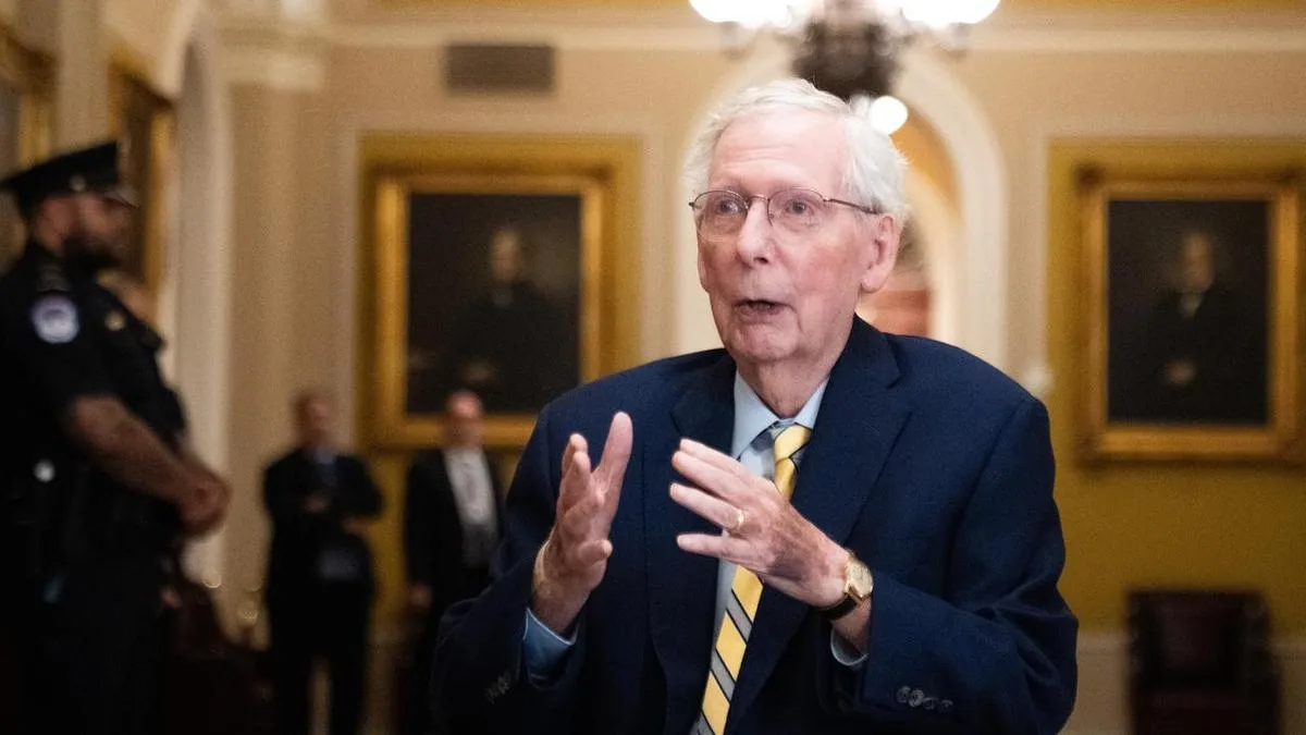 Frail Mitch McConnell returns to the US Senate