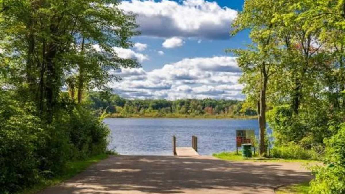 Michigan court allows Kalamazoo County to seize a family’s lakefront cottage for park expansion
