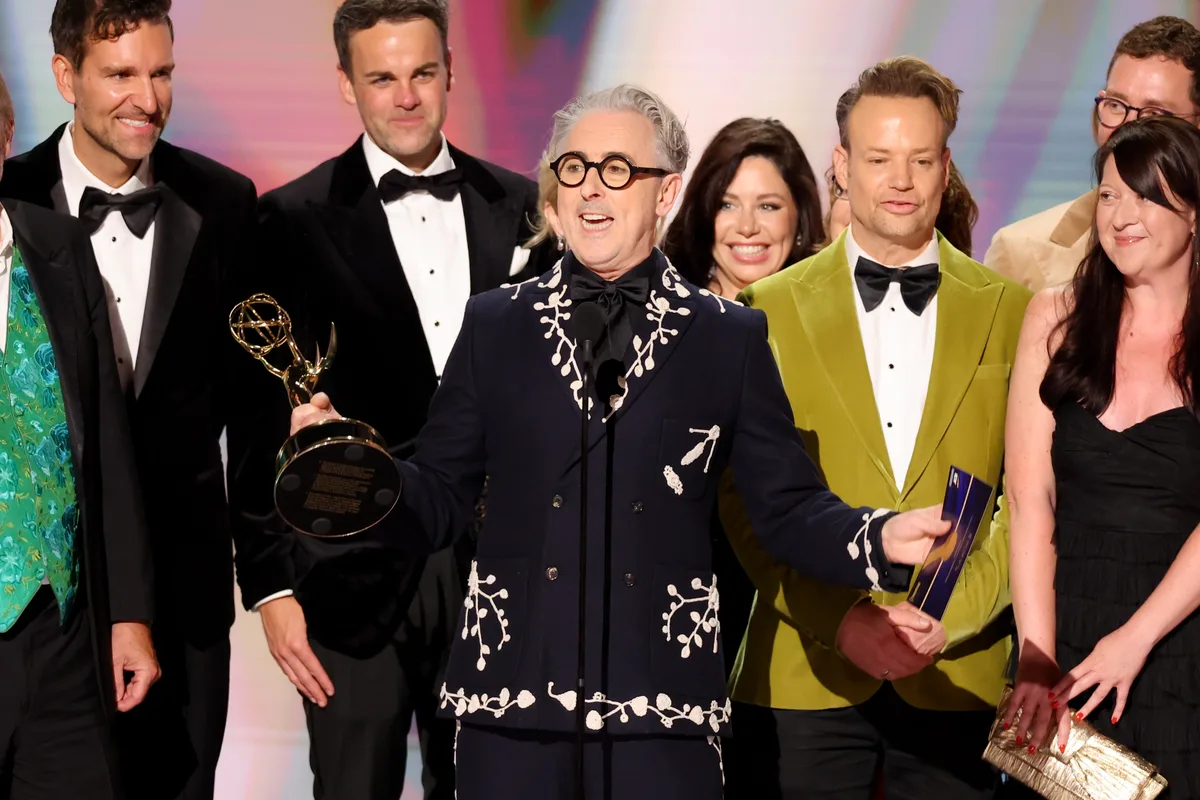 Alan Cumming Jokes That A Show About “Treachery & Betrayal Brings People Together” After ‘The Traitors’ Lands Third Consecutive Reality Emmy