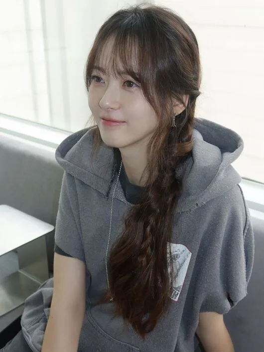 올해 36세라고?…고아라, 소멸할 듯 작은 얼굴에 '인형 비주얼' 깜짝