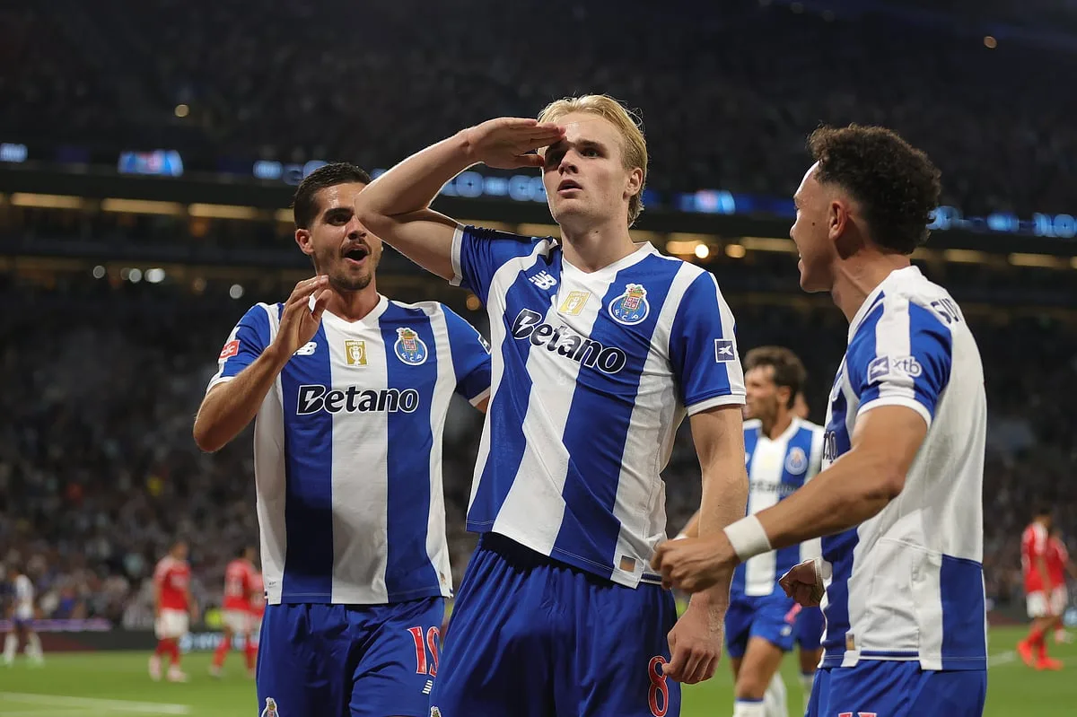 Com o viking Froholdt de volta, FC Porto vence Benfica e segue como líder invicto da I Liga