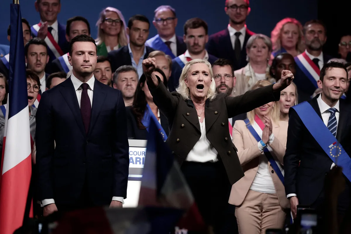 "Pour la première fois, le nationalisme domine la droite française" : le regard de l’historien Olivier Dard