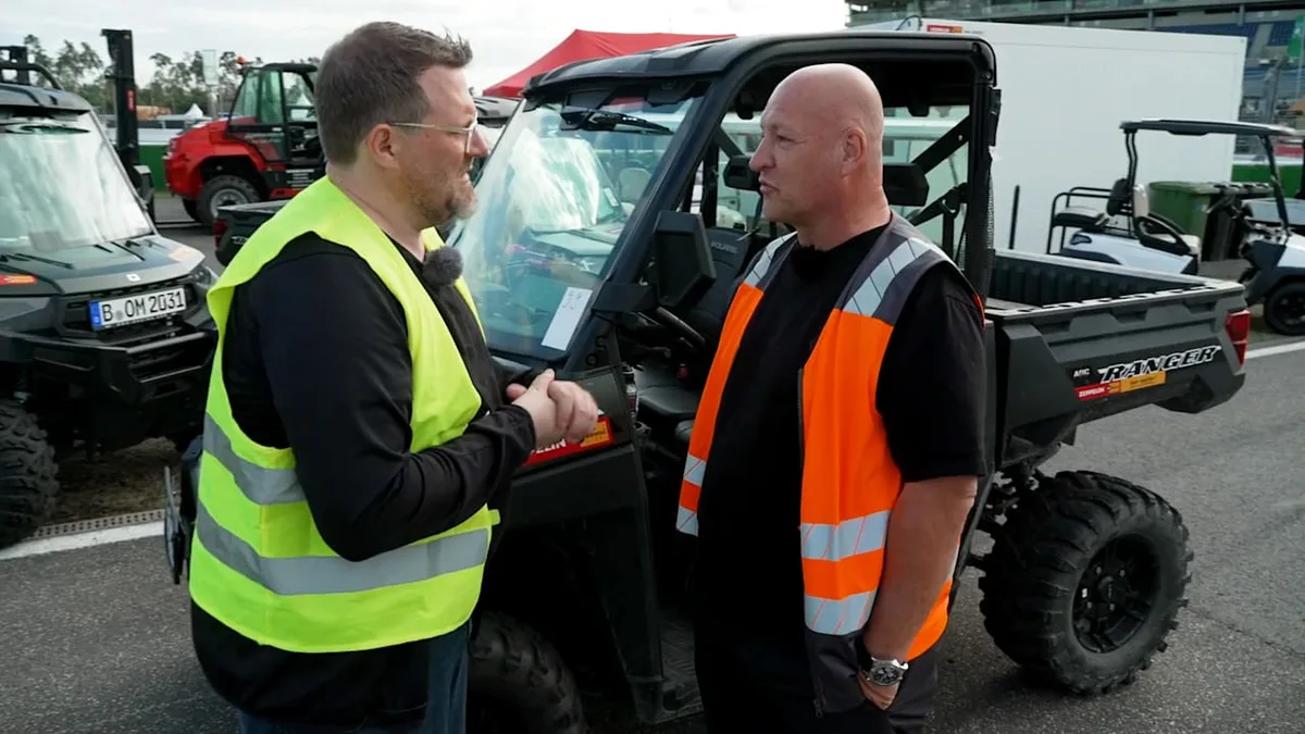 Fast 500 Fahrzeuge im Einsatz - Der Festival-Fuhrpark für Glücksgefühle