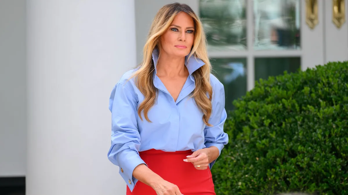 El impecable regreso de Melania Trump al trabajo, más rubia y con los tacones españoles de 10 centímetros que tiene en decenas de colores