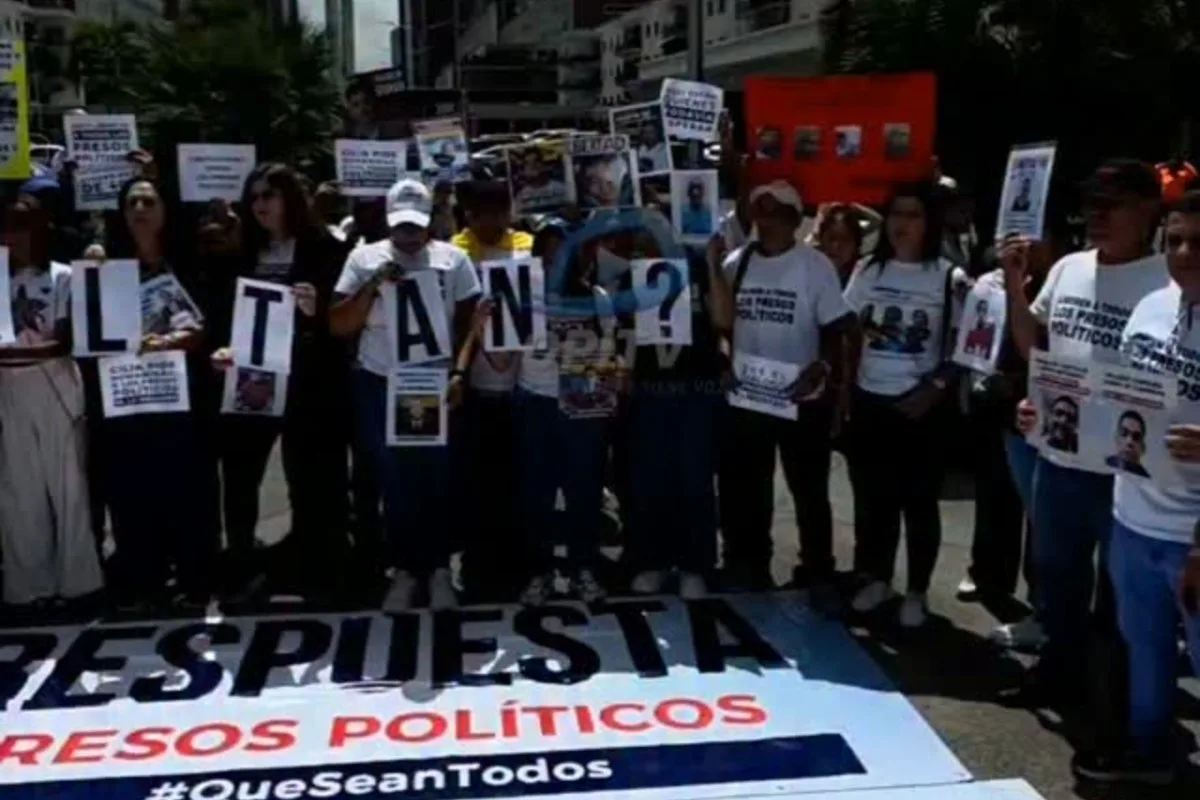 Familiares de presos políticos acudirán al TSJ para protestar contra el retardo procesal