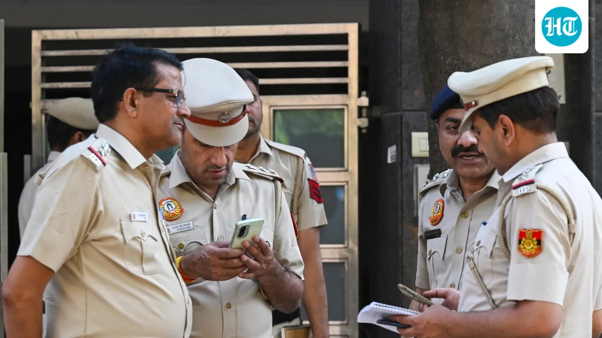 Delhi couple held for selling ₹1.10-cr Gurugram flat using forged documents