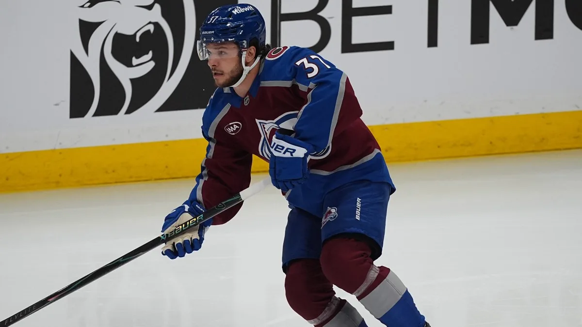 Nick Blankenburg to make Maple Leafs debut vs. Avalanche