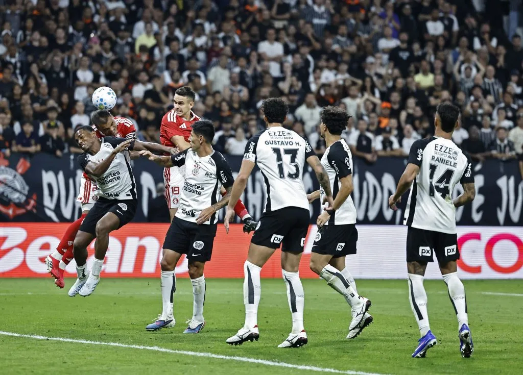 Corinthians ganha reforço importante antes de decisão contra o Estudiantes