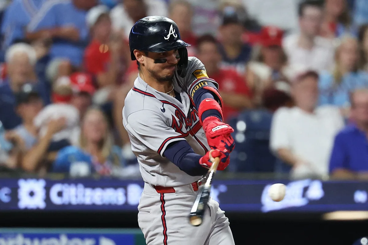 Los Astros de Houston rinden un homenaje a Mauricio Dubón en su regreso al Minute Maid Park