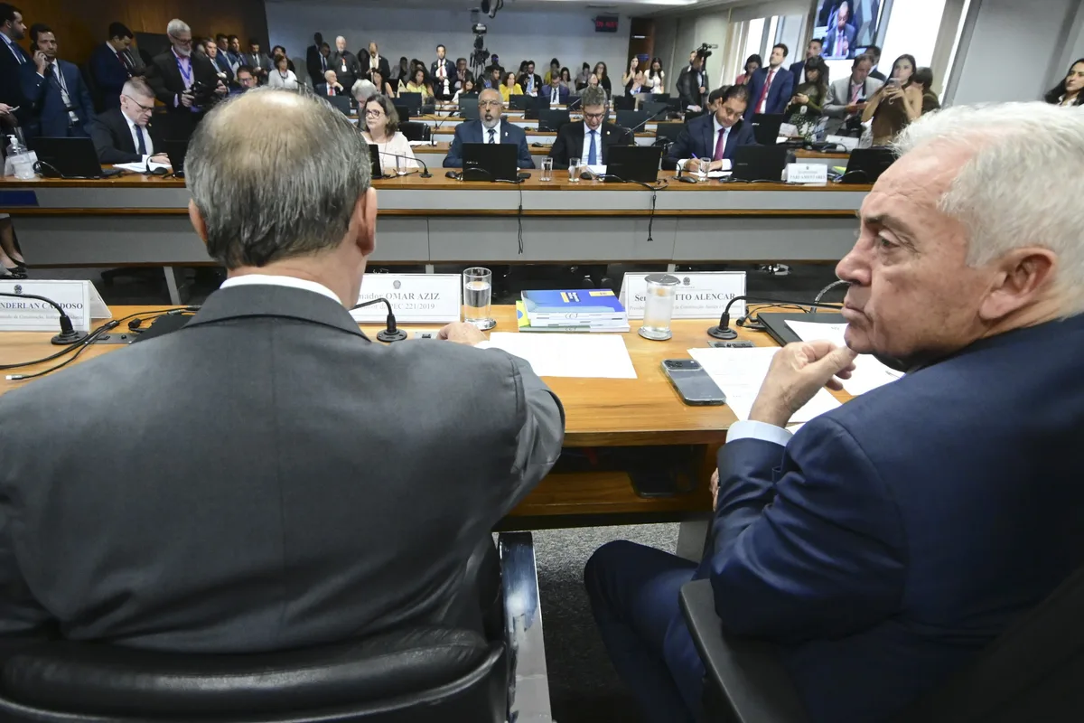 PEC da 6×1 esbarra na escala eleitoral do Senado