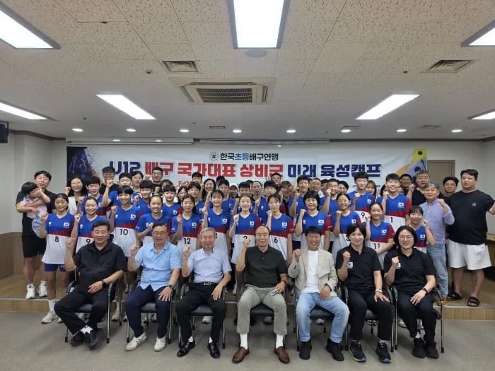 V리그 최고 3인방이 뭉쳤다…정지석·황택의·허수봉, 12세 이하 국가대표 상비군 캠프 후원
