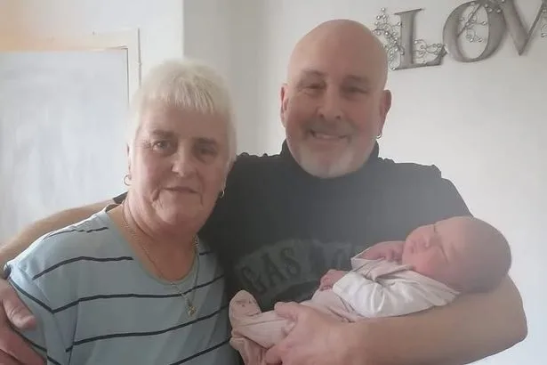 Manslaughter probe into death of loving mum 'after row on bus'
