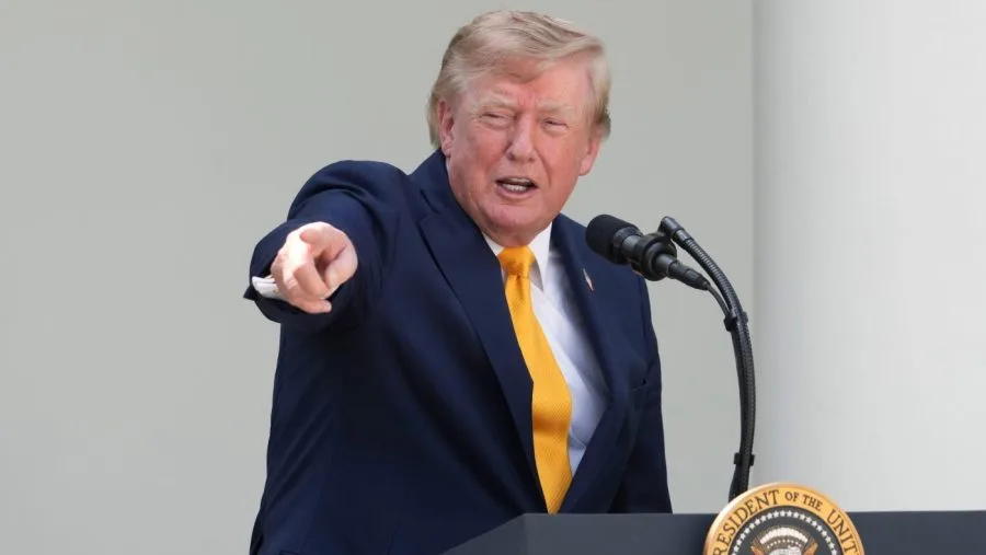 Trump picks new chairman for agency overseeing ballroom, arch construction