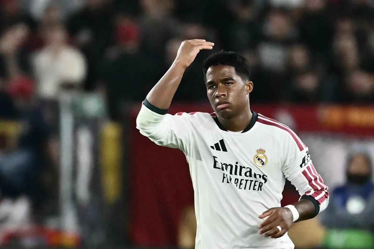 Elogiado por Mourinho, Endrick só havia jogado 10 minutos na temporada até mudar Roma x Real Madrid