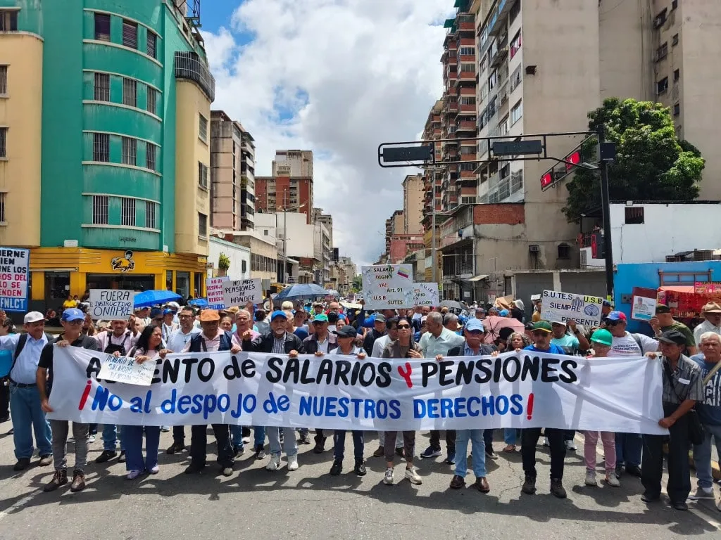 Trabajadores de la Educación marchan en Caracas para exigir salarios dignos y derechos laborales