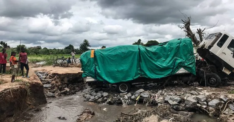 Japão doa 9 milhões de euros para reconstrução de ponte