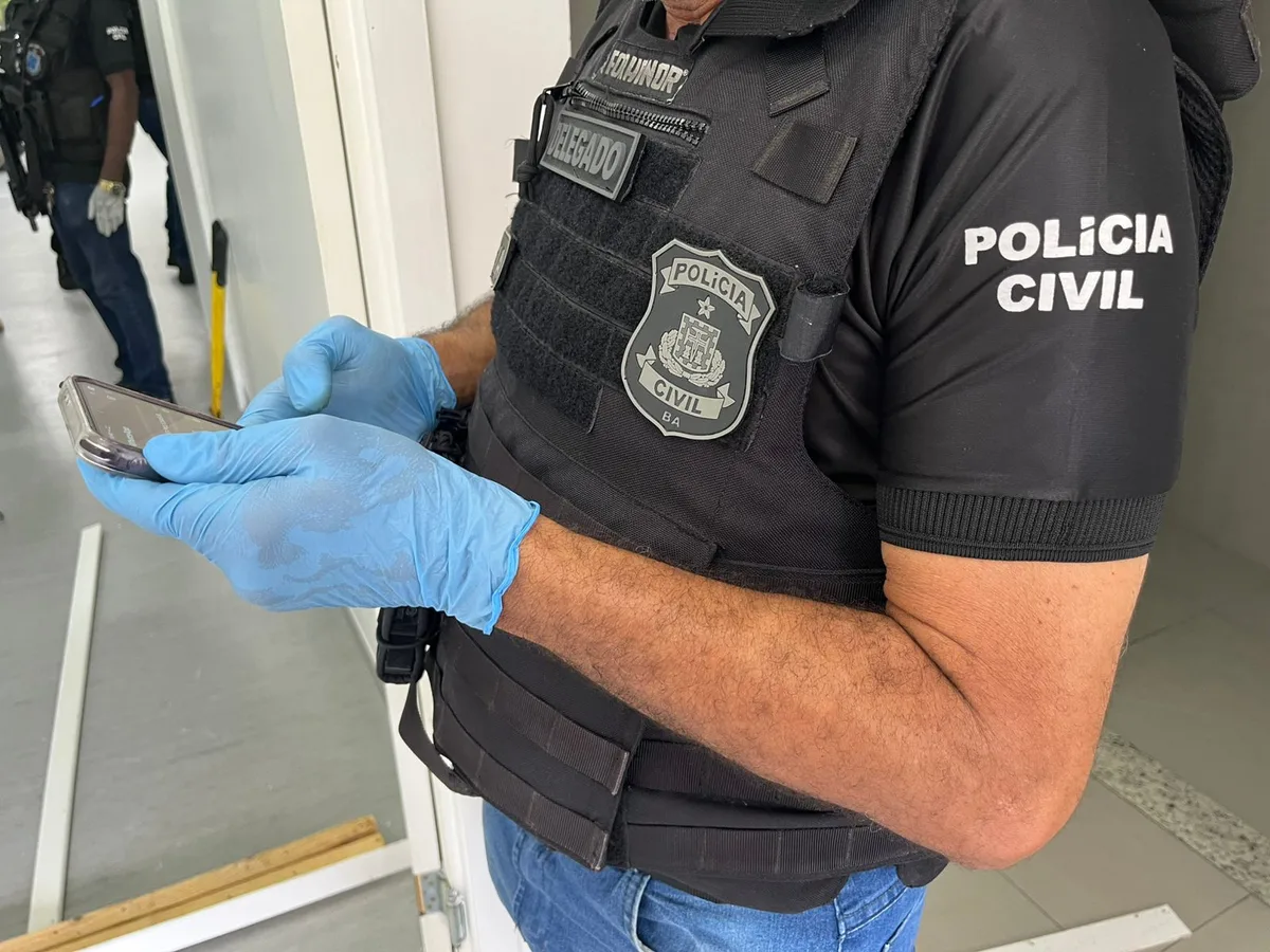 Mulher é presa após entregar o marido para ser morto em Salvador