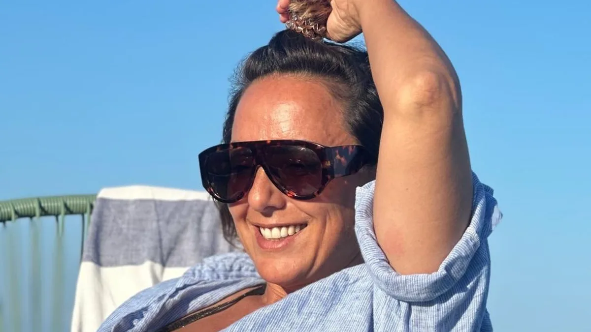 Las reparadoras vacaciones de Sonsoles Ónega tras un año marcado por la muerte de su padre: "Mil propósitos"