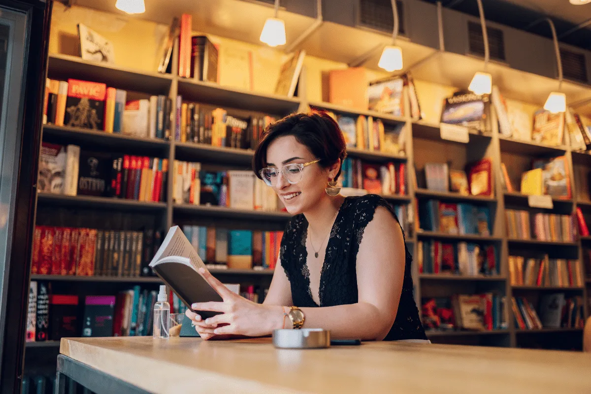 Gosta de fantasia e romantasia? 11 livros para conhecer na Bienal do Livro de São Paulo 2026