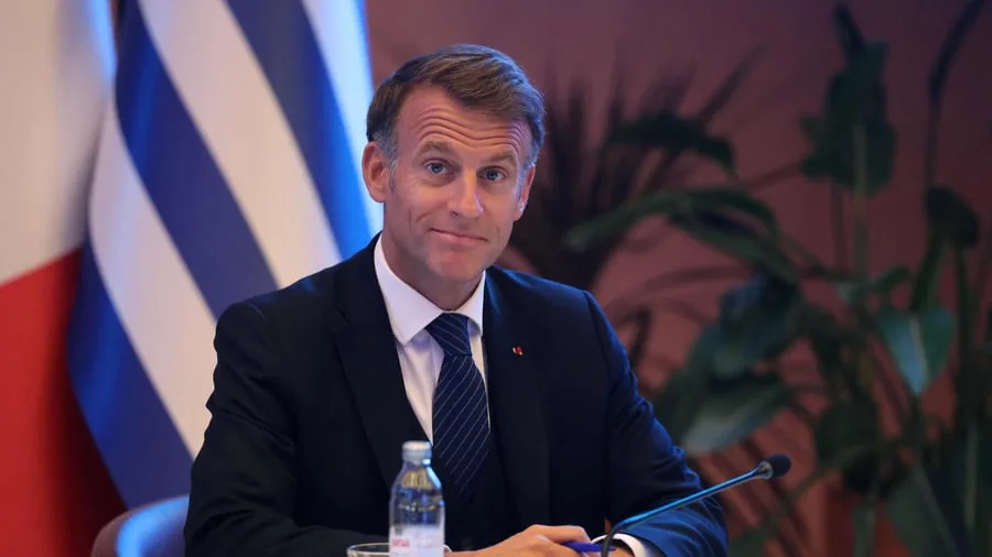 Frankreich: Emmanuel Macron in der Schuldenfalle