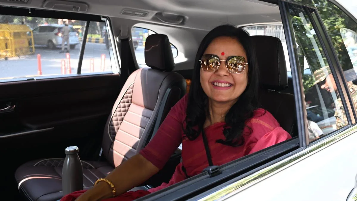 Supreme Court asks Bengal to allow MP Mahua Moitra to avail circuit house accommodation on a day’s notice