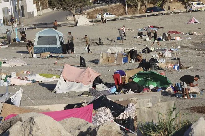 El Gobierno y las autonomías acuerdan enviar 25.000 vacunas a Ceuta para prevenir enfermedades