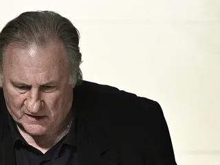 Accusé de viols par une comédienne, l’acteur Gérard Depardieu saura à la fin du mois de novembre s’il sera jugé