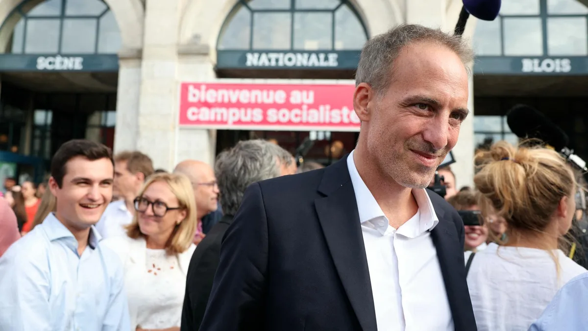 Présidentielle 2027 : Raphaël Glucksmann accusé de fuir les débats télévisés de la primaire du PS