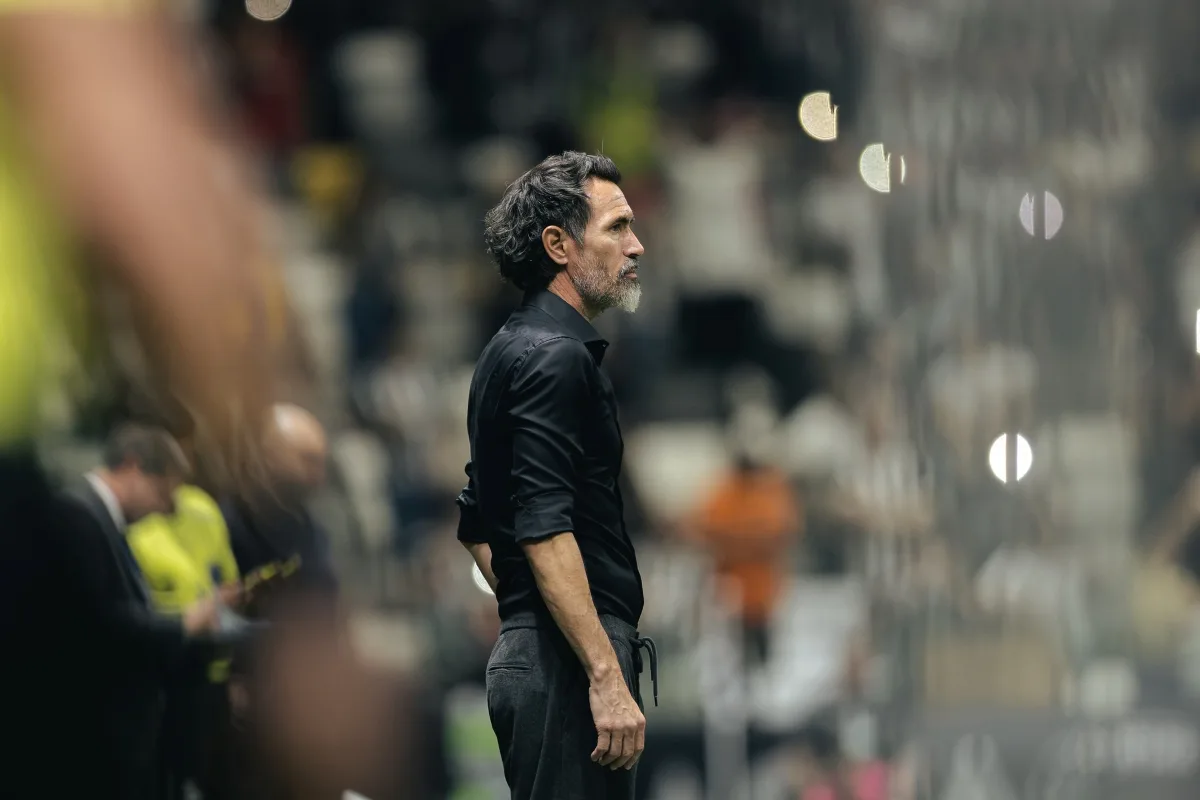 Eduardo Domínguez exalta vitória do Atlético-MG e fala sobre volta de Fred