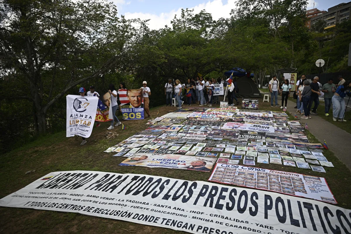 Más de 160 militares siguen tras las rejas como fichas de canje político en Venezuela