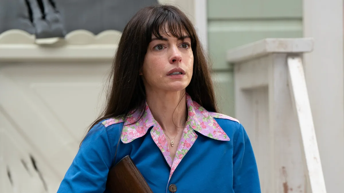 Anne Hathaway Deserves Second Oscar for This—Not ‘The Odyssey’