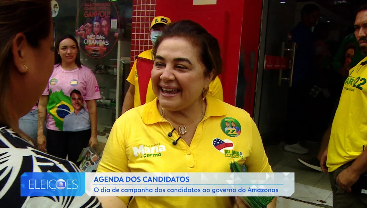 Maria do Carmo faz caminhada no Centro de Manaus e apresenta propostas para infraestrutura