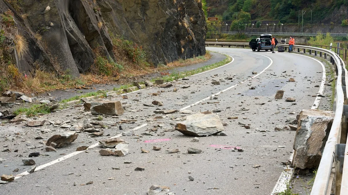 Vollsperrung - Felssturz an der Loreley