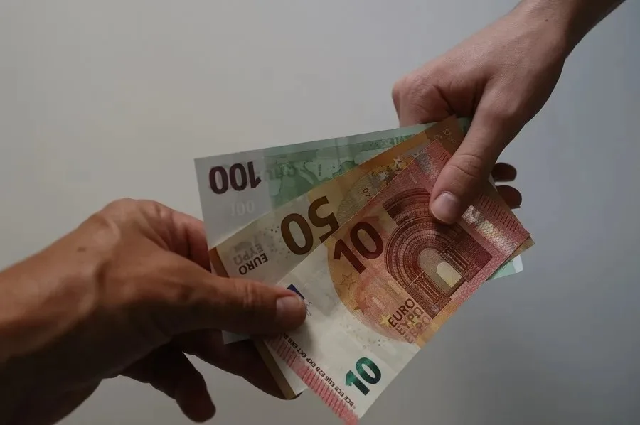 La cifra del dólar que contradice el salto del euro en Venezuela, según José Guerra