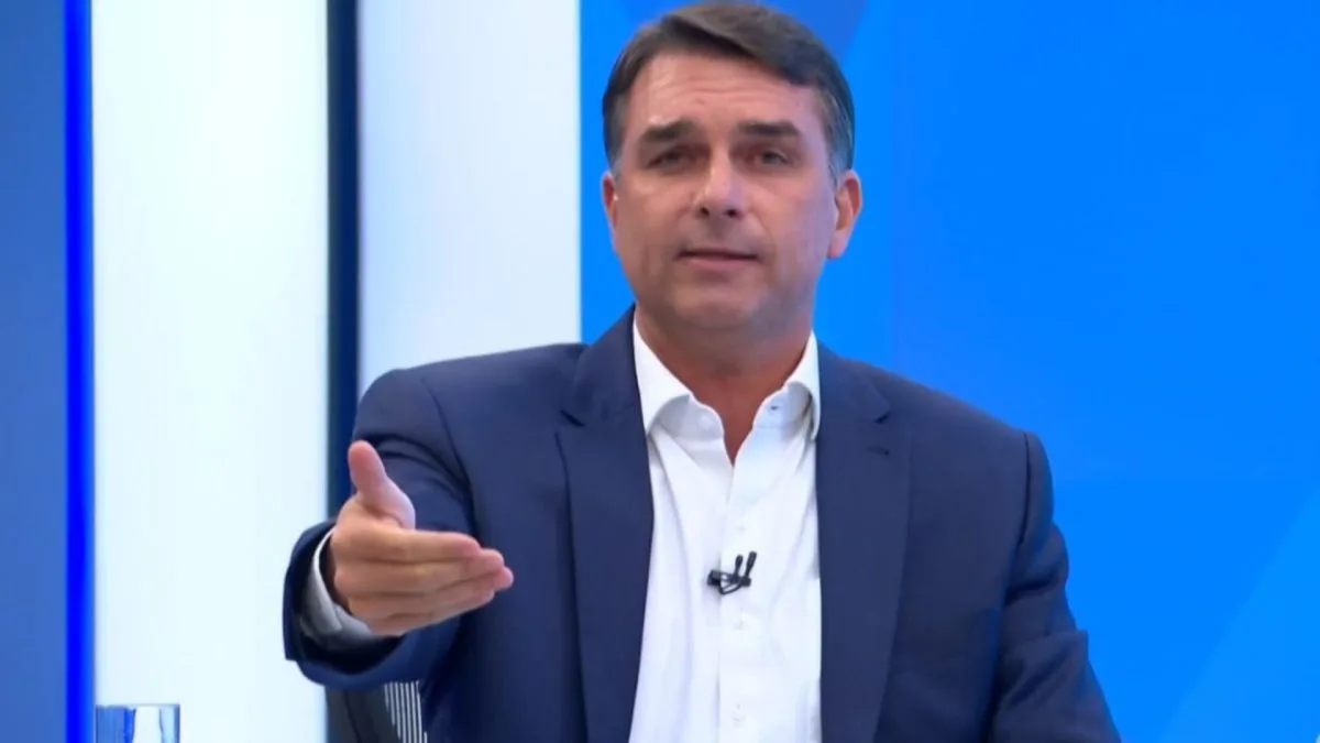 9 pontos da sabatina de Flávio Bolsonaro que passam pela escala 6×1, o STF e a segurança pública