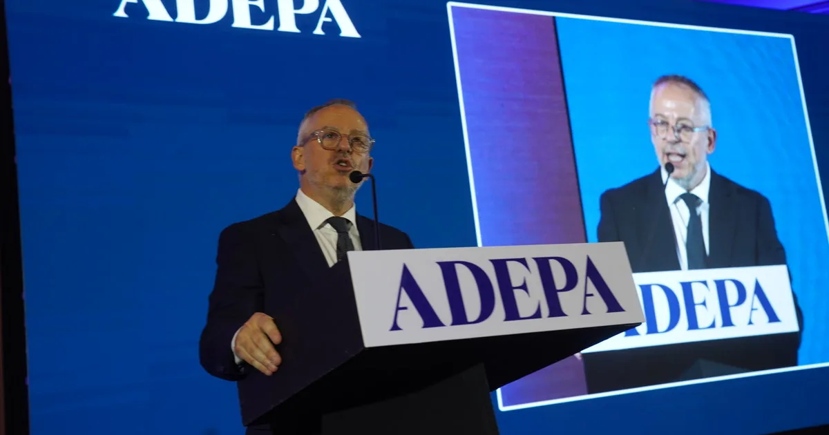 ADEPA se suma al reclamo global para proteger los contenidos periodísticos que usan las empresas de Inteligencia Artificial