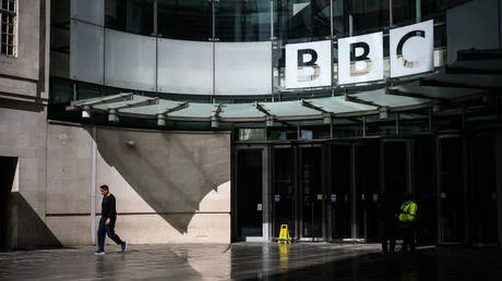 BBC pays white staff less than ethnic minorities – report
